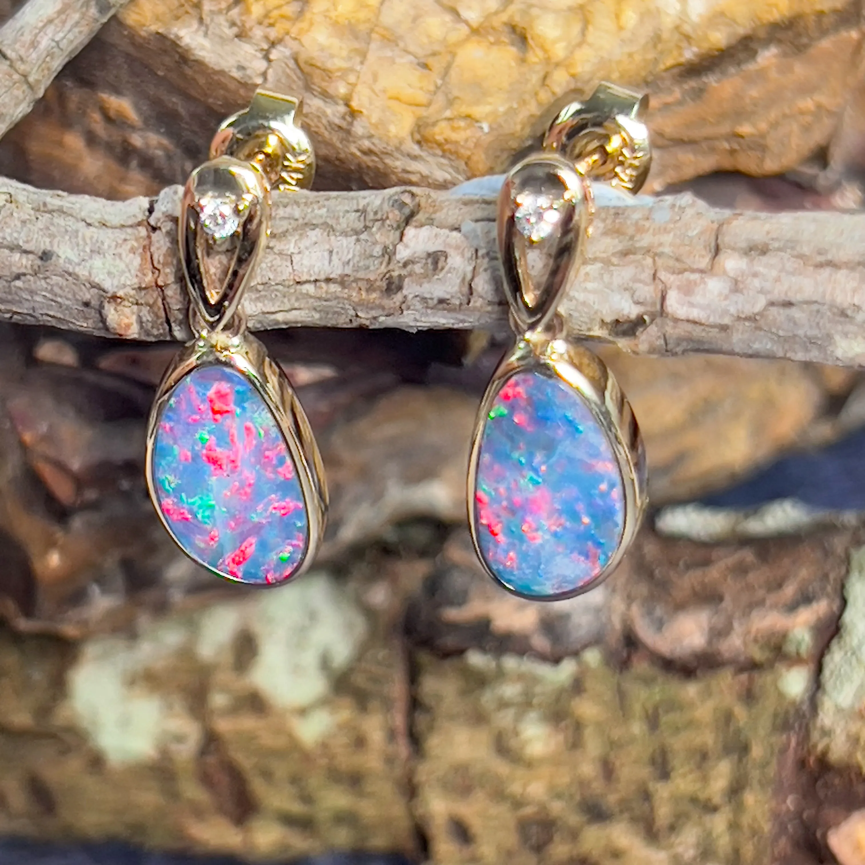 14kt Yellow Gold pair of dangling Opal doublet 3.32ct earrings