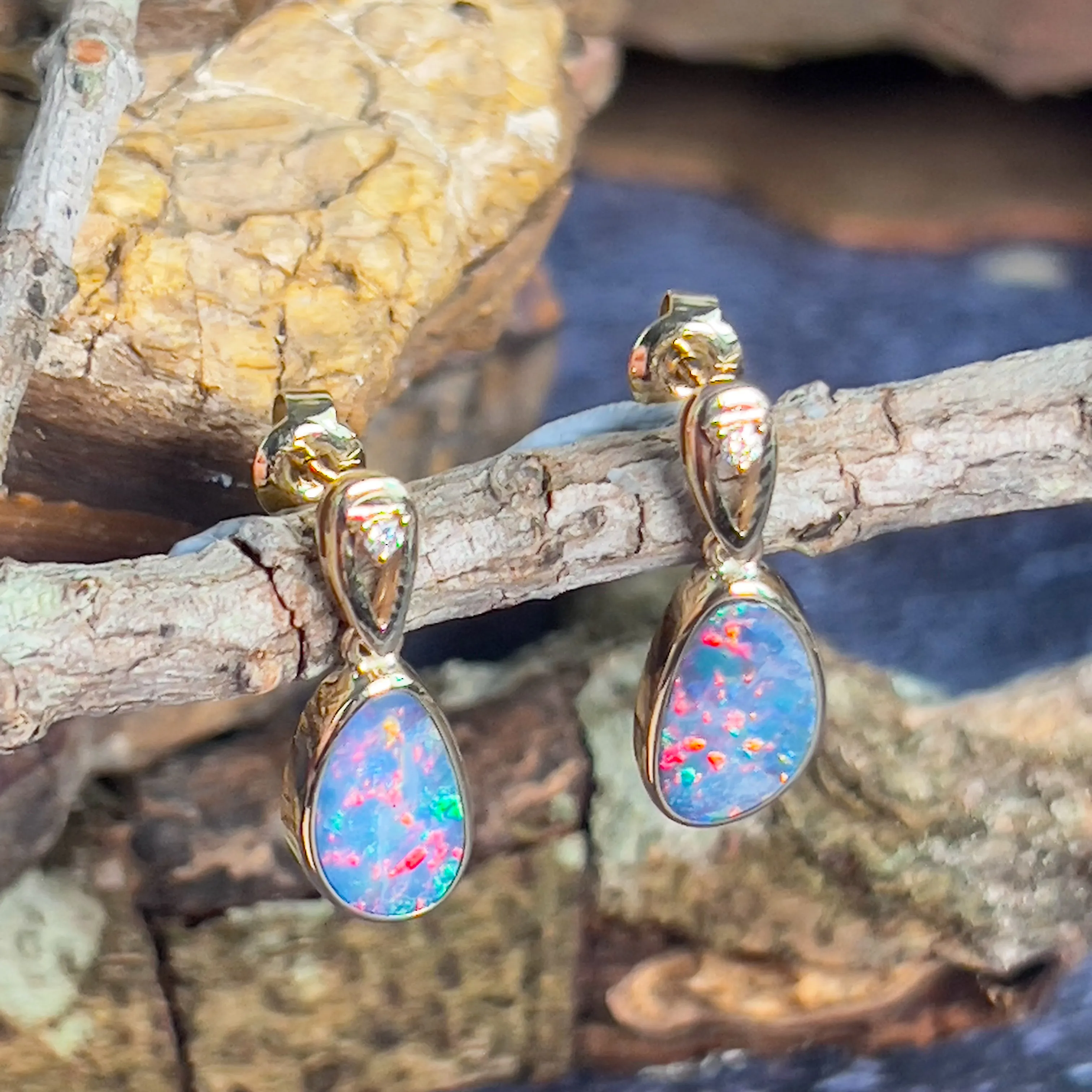 14kt Yellow Gold pair of dangling Opal doublet 3.32ct earrings