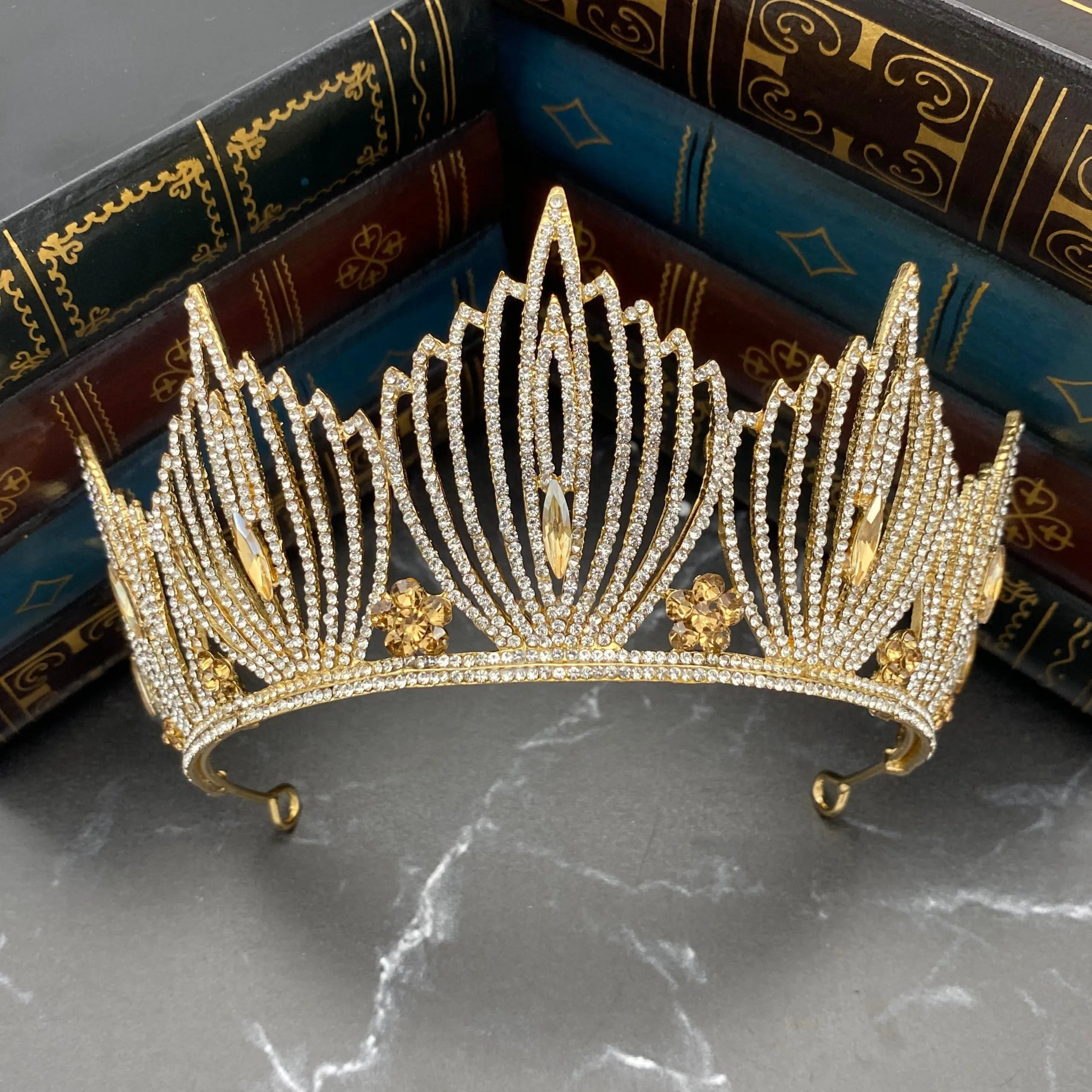 Brook's Tiara in Gold