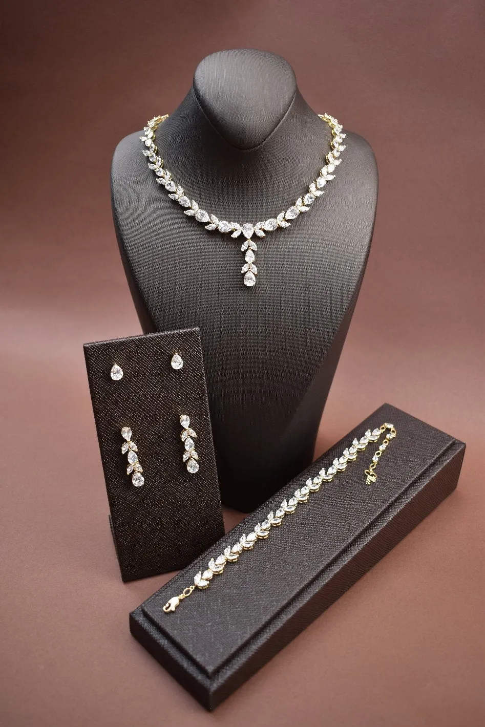 JESSAMINE Simulated Diamond Jewelry Set