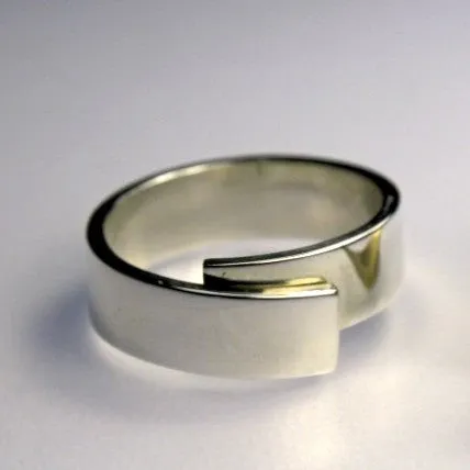 Narrow Coiled Ring