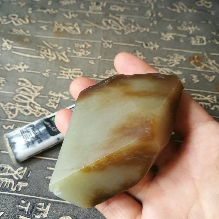 Natural Kunlun Jade Rough Nephrite Raw (139g, 7.5X5X3cm)