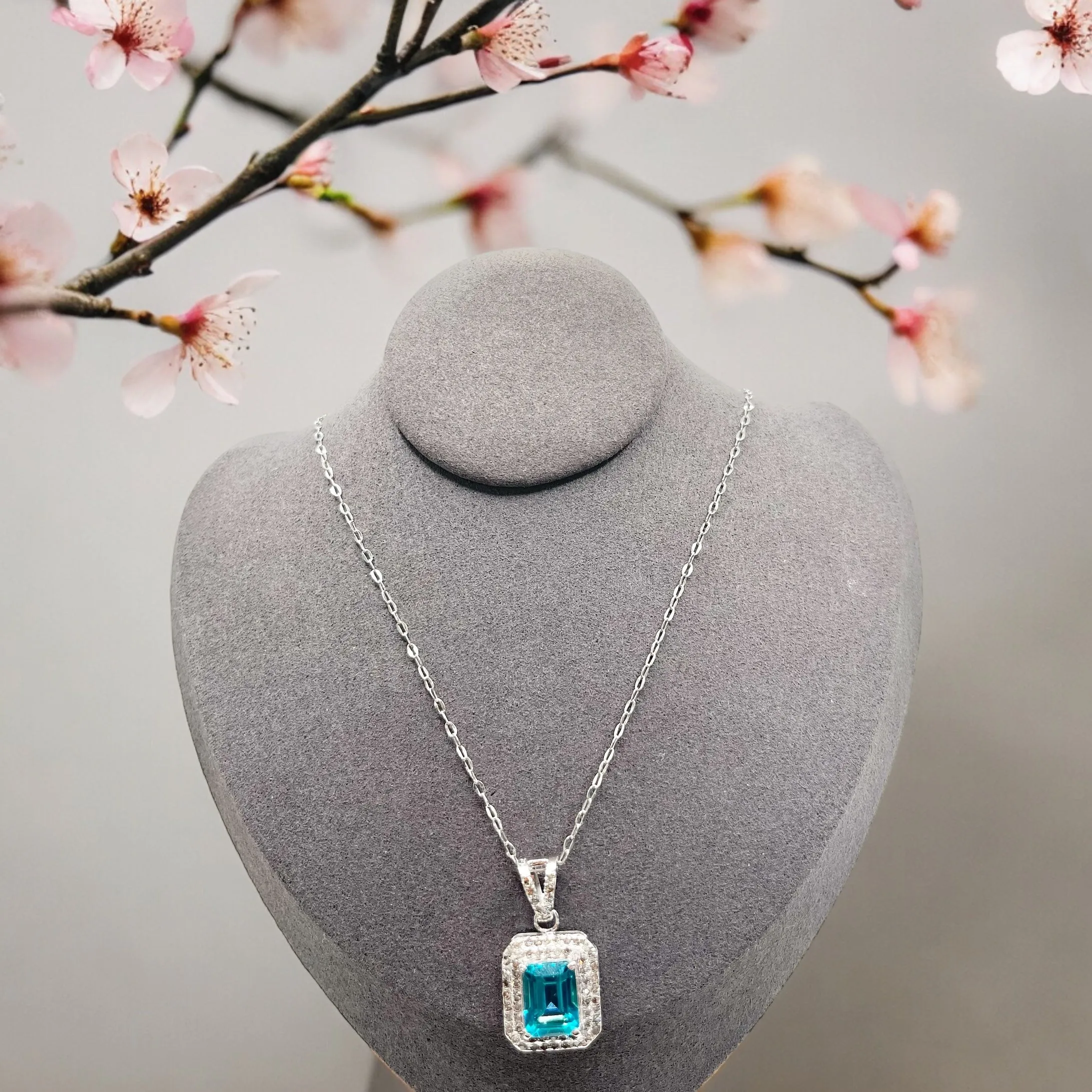 PARAIBA COLORED TOPAZ NECKLACE